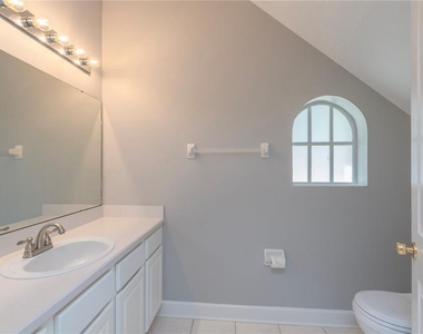 10109 Hayfield Way - Photo Thumbnail 13