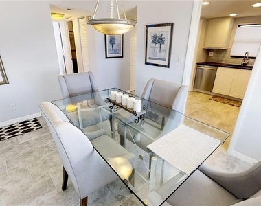 1230 Gulf Boulevard - Photo Thumbnail 7