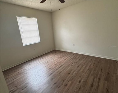 2378 Comerwood Drive - Photo Thumbnail 9