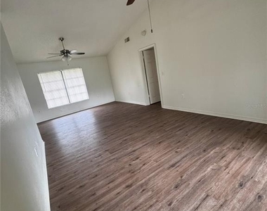 2378 Comerwood Drive - Photo Thumbnail 6