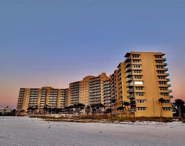 880 Mandalay Avenue - Photo Thumbnail 21