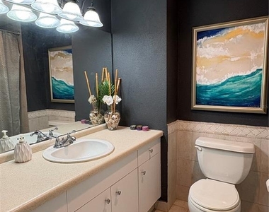 880 Mandalay Avenue - Photo Thumbnail 11