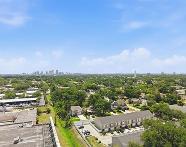 727 N Himes Avenue - Photo Thumbnail 52