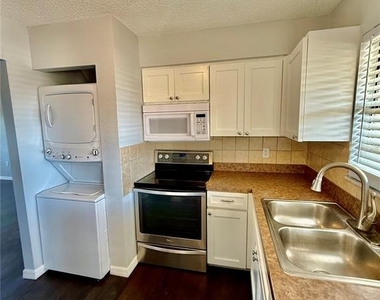 8124 Cormel Street - Photo Thumbnail 6