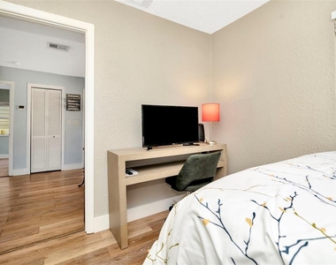 826 11th Avenue S - Photo Thumbnail 19