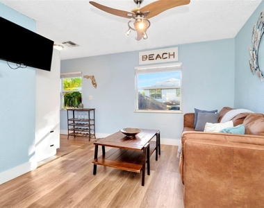 826 11th Avenue S - Photo Thumbnail 8