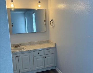 2380 Timbercrest Circle W - Photo Thumbnail 15