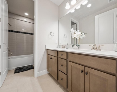 13201 Aylesbury Street - Photo Thumbnail 48