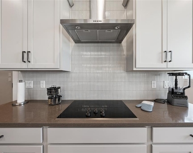 13201 Aylesbury Street - Photo Thumbnail 29