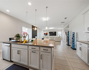 13201 Aylesbury Street - Photo Thumbnail 27