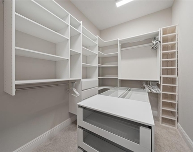 13201 Aylesbury Street - Photo Thumbnail 44
