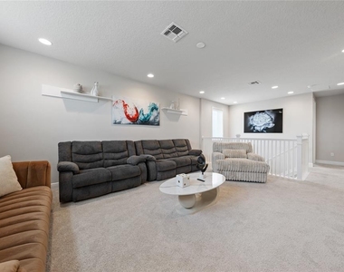 13201 Aylesbury Street - Photo Thumbnail 33