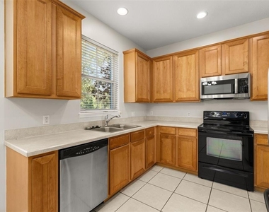2842 Grasmere View Parkway - Photo Thumbnail 5