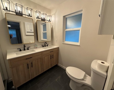 1706 Ne 4th Street - Photo Thumbnail 16