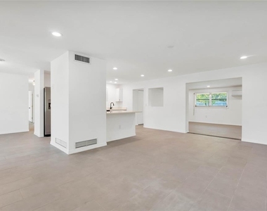 448 Ridge Drive - Photo Thumbnail 2