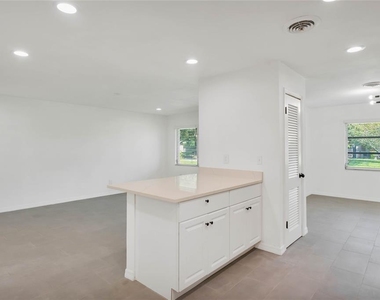 448 Ridge Drive - Photo Thumbnail 4