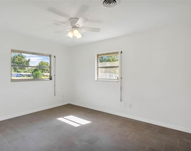 448 Ridge Drive - Photo Thumbnail 9