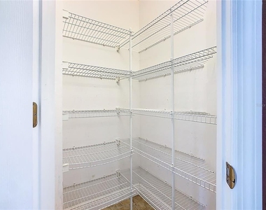 4925 Brightmour Circle - Photo Thumbnail 21