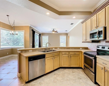 4925 Brightmour Circle - Photo Thumbnail 19