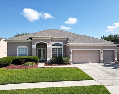 4925 Brightmour Circle - Photo Thumbnail 2