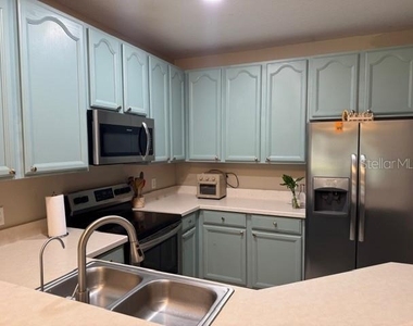 222 Bexley Drive - Photo Thumbnail 7