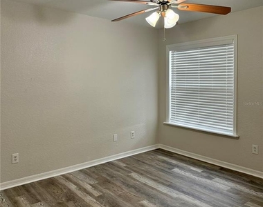 7511 Seurat Street - Photo Thumbnail 14