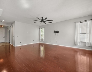 6759 Pasturelands Place - Photo Thumbnail 8