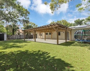 16 Eaton Street - Photo Thumbnail 24