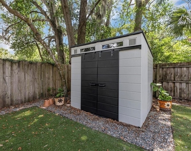 16 Eaton Street - Photo Thumbnail 29