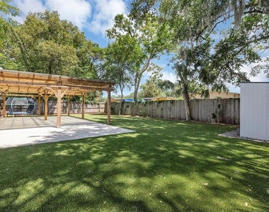 16 Eaton Street - Photo Thumbnail 26