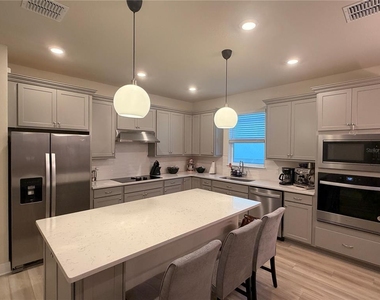 6024 Forest Perch Drive - Photo Thumbnail 5