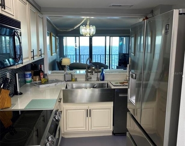 2465 S Washington Avenue - Photo Thumbnail 8