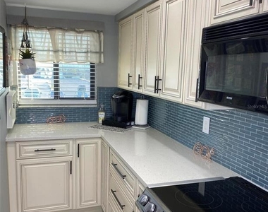 2465 S Washington Avenue - Photo Thumbnail 9