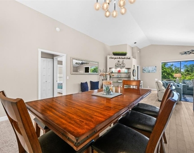 3370 Yonge Avenue - Photo Thumbnail 6