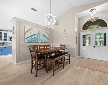 3370 Yonge Avenue - Photo Thumbnail 4