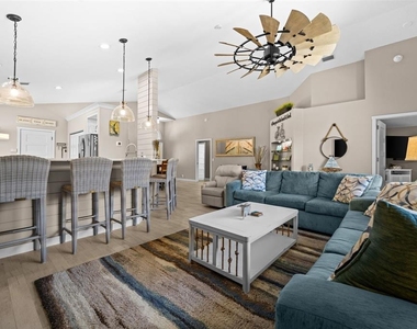 3370 Yonge Avenue - Photo Thumbnail 16