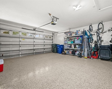 3370 Yonge Avenue - Photo Thumbnail 25