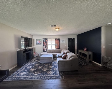 24 Sapphire Way - Photo Thumbnail 4