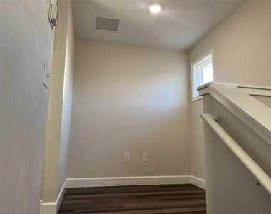 1641 Nw 121st Way - Photo Thumbnail 18