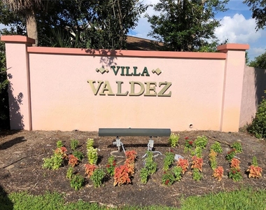 705 Villita Lane - Photo Thumbnail 2