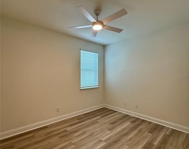 53 Signet Circle - Photo Thumbnail 11