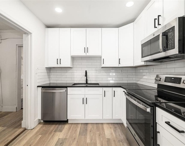 5384 56th Avenue N - Photo Thumbnail 18