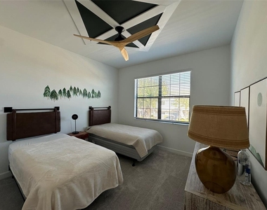 15228 Lyla Terrace - Photo Thumbnail 12