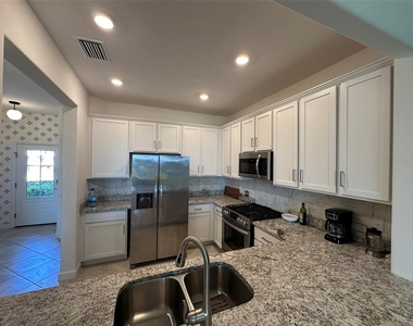 15228 Lyla Terrace - Photo Thumbnail 8