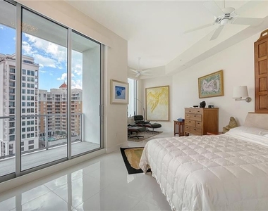 111 S Pineapple Avenue - Photo Thumbnail 20