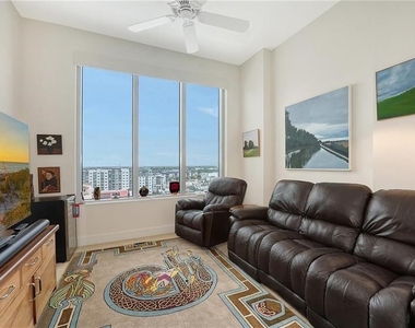 111 S Pineapple Avenue - Photo Thumbnail 24