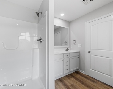 25-36 Zackery Way - Photo Thumbnail 10