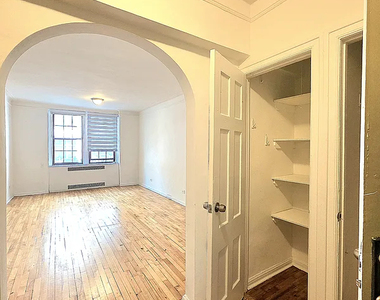 150 Remsen Street - Photo Thumbnail 1