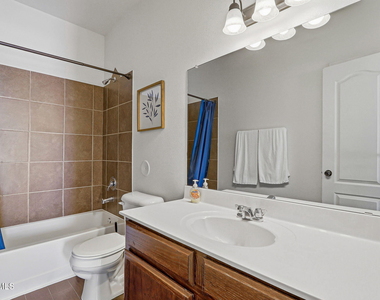 13470 Everingham Street - Photo Thumbnail 9