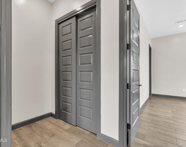 461 Vin Benicarlo Place - Photo Thumbnail 26